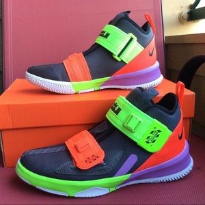 Nike LeBron James Basketball Shoes Neon Brand New